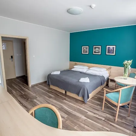 泰勒德姆酒店 3* 科希策