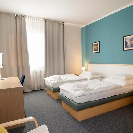 泰勒德姆酒店 3* 科希策